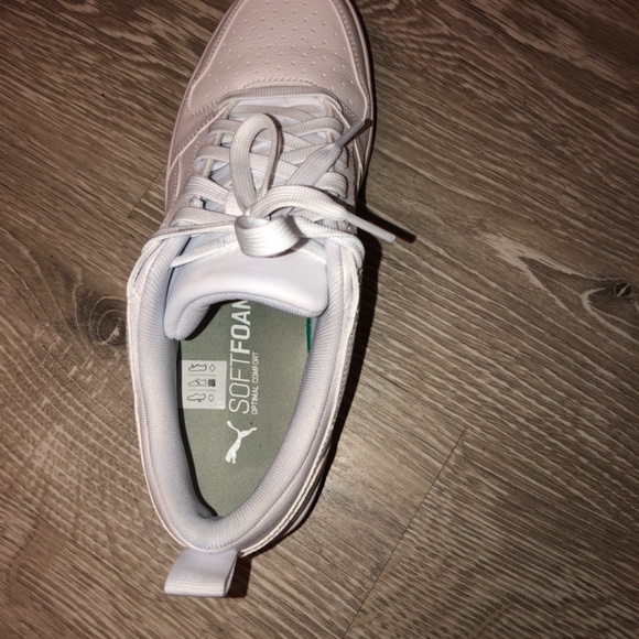 Puma - Picture 3 of 4